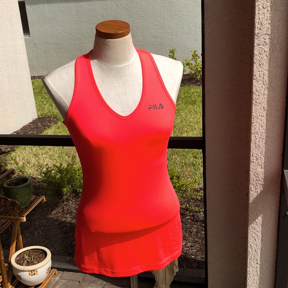 Fila active tank size Small